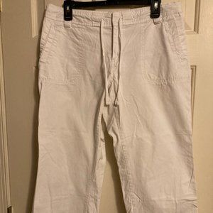 Old Navy Women's White Capris Size 10